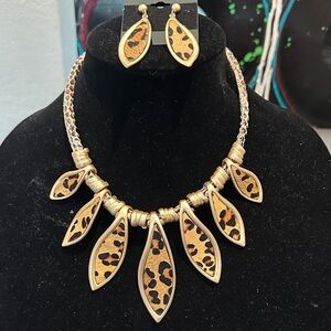 Wild Elegance Gold and Leopard Necklace Set